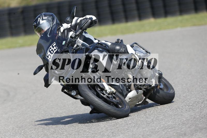 /45 10.08.2025 Plüss Moto Sport ADR/Freies Fahren/565